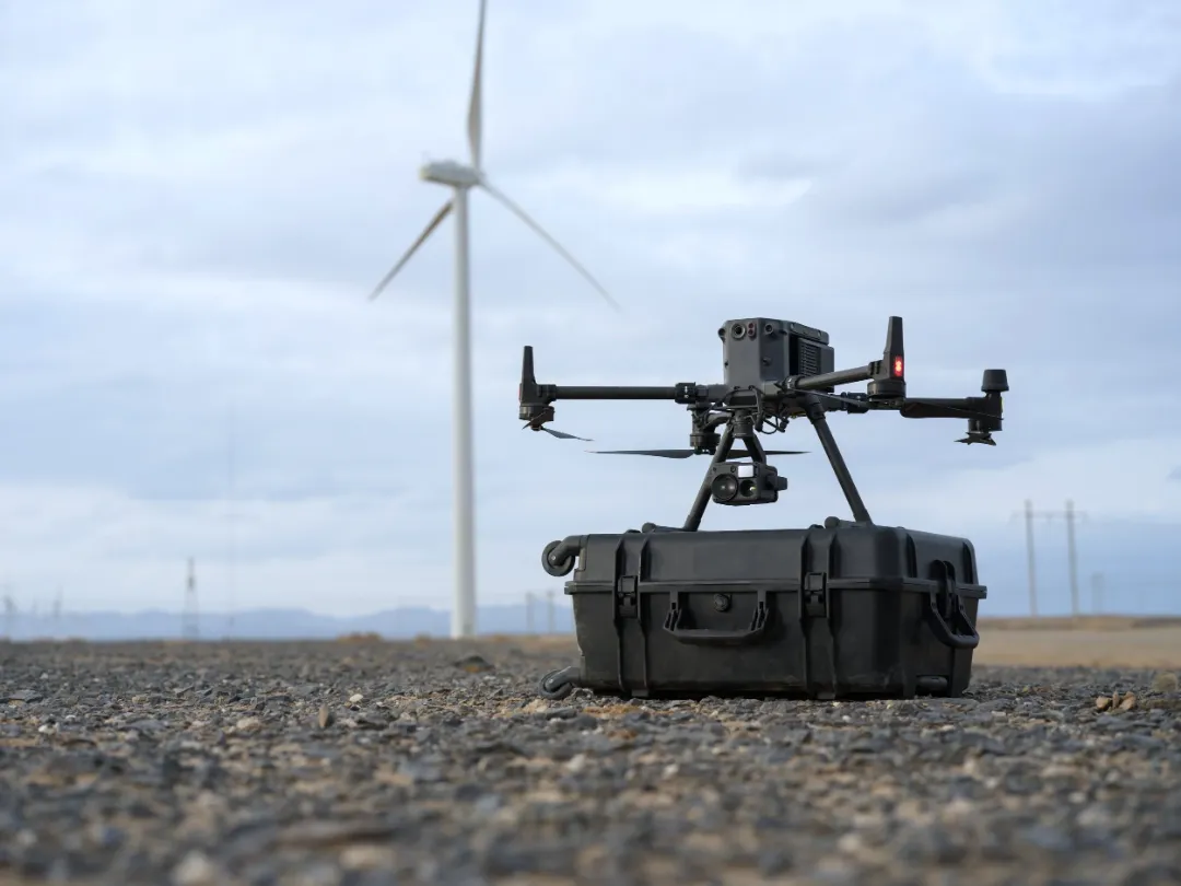 drone wind turbine inspection with dji m350